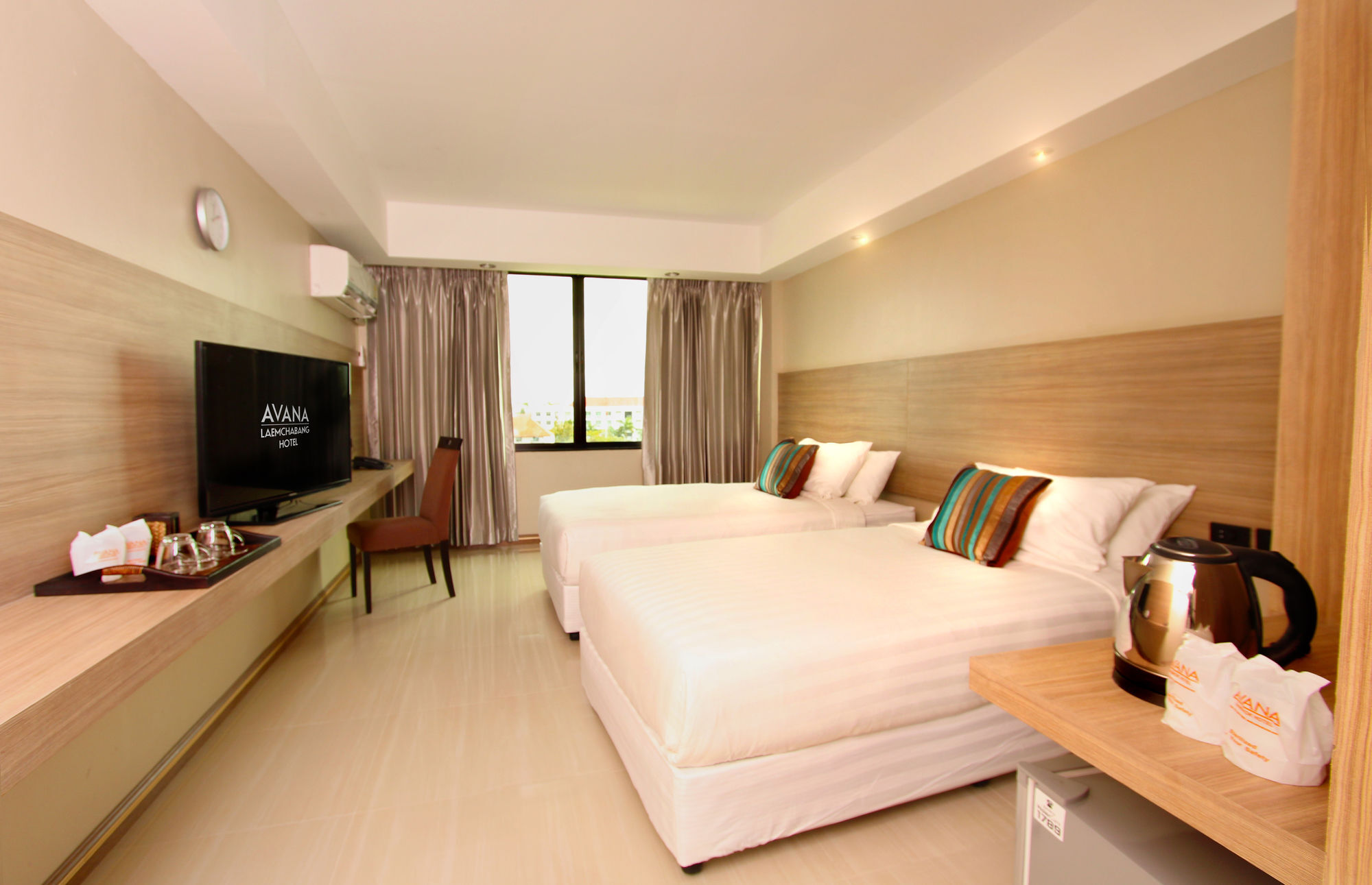 Avana Laemchabang Hotel Сирача Экстерьер фото