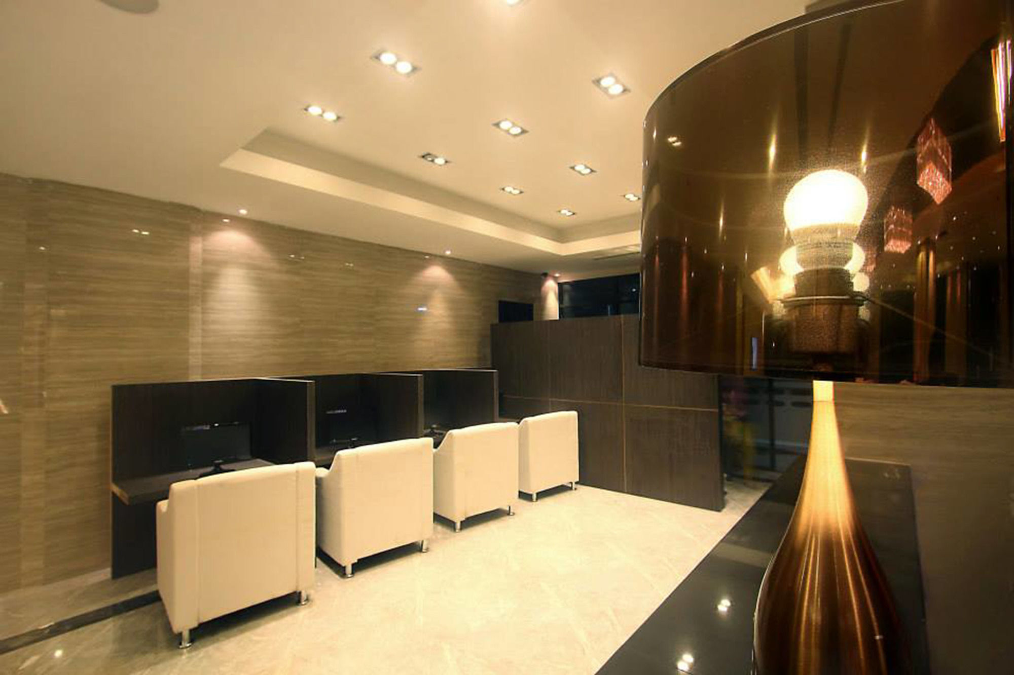 Avana Laemchabang Hotel Сирача Экстерьер фото